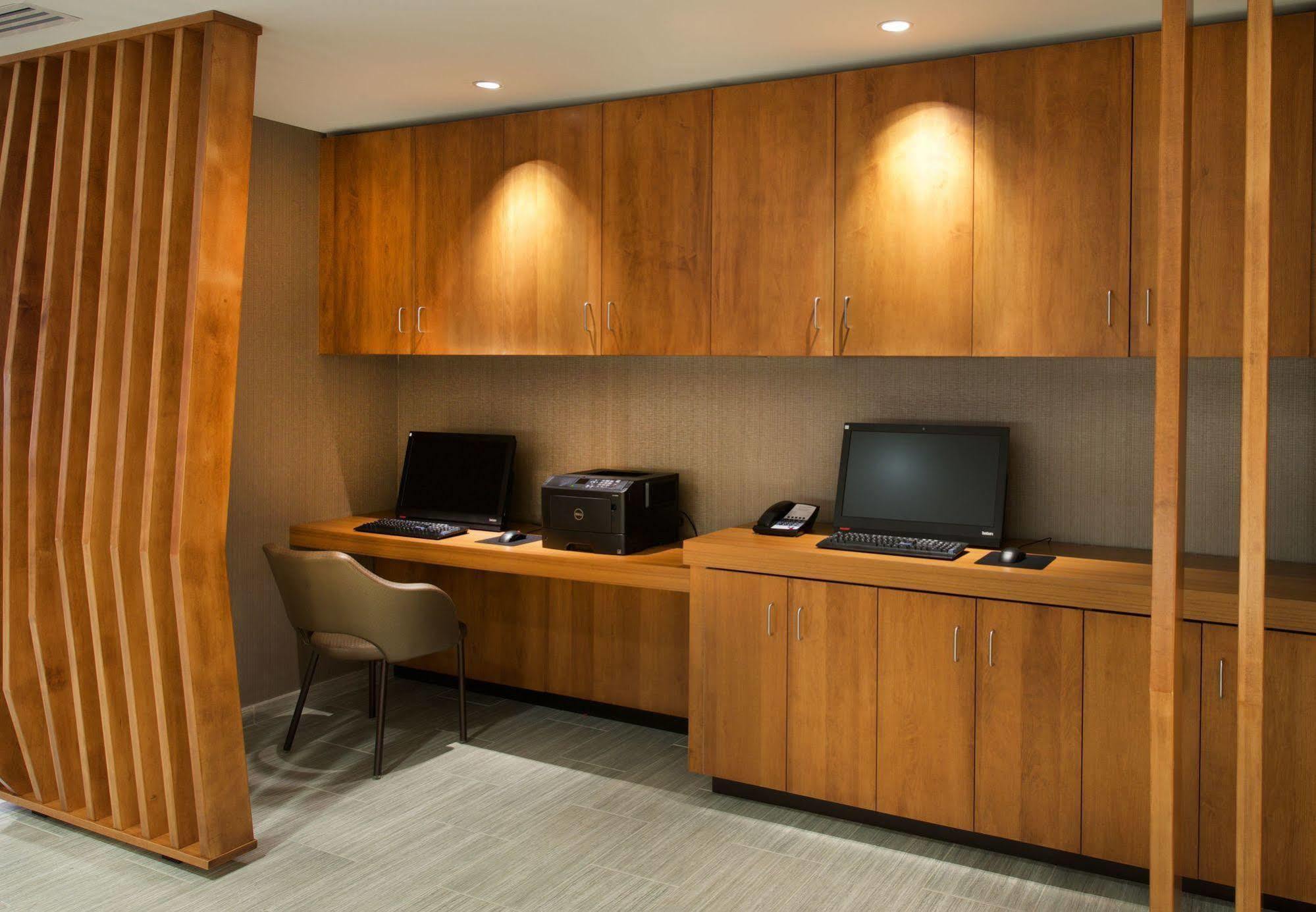 Springhill Suites By Marriott Seattle איסאקה מראה חיצוני תמונה